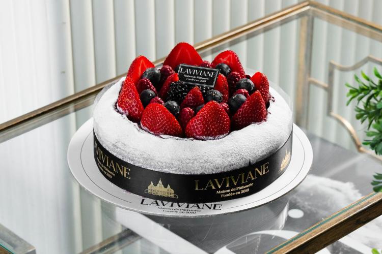 Red Velvet Volcano Cake · Medium