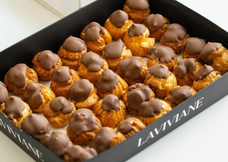 Mini Eclair Creme Brule Chocolate · Large