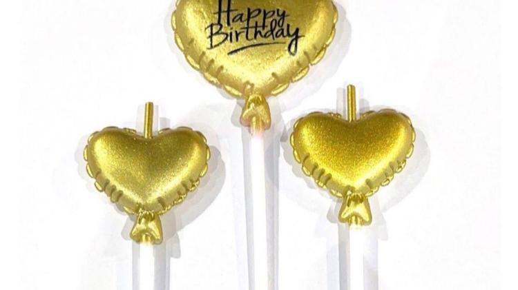 Heart Candles (Happy Birthday) On Laviviane cake · Gold
