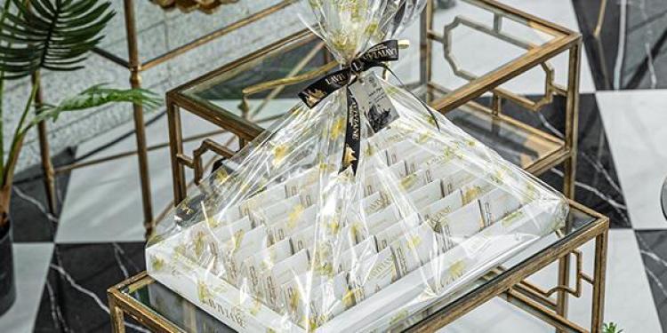Laviviane Distributions & Gift for Special Occasions · Envelopes