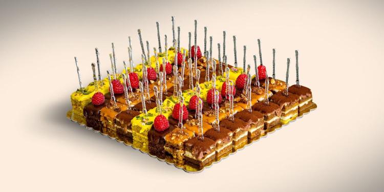Mixed Bites Cake 4 Types · Larg