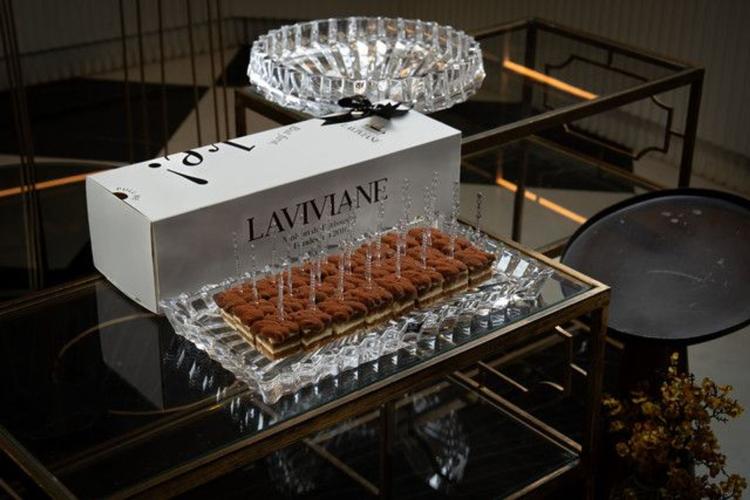 Tiramisu Cake Bites · Large