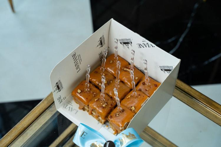 Dates Cake Bites · Small