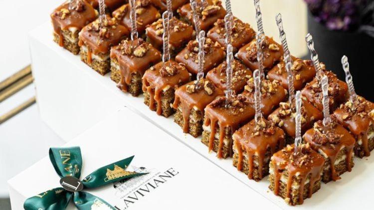 Dates Cake Bites · Large
